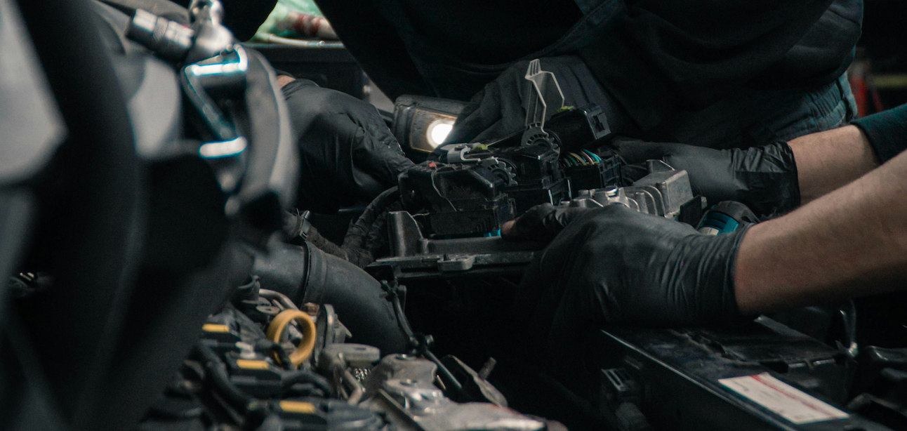 Båt- och motorservice i Linköping - service av båt, motor och marinelektronik
